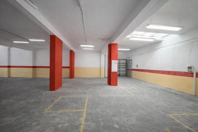 Local Comercial en Mataró en venta - 180.000 € (Ref: 9908620)
