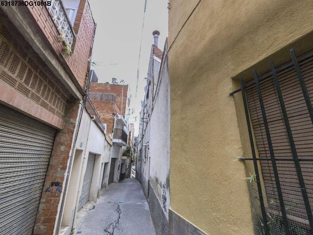 Casa de 2 habitaciones en Terrassa en venta con garaje - 99.000 € (Ref: 9908631)