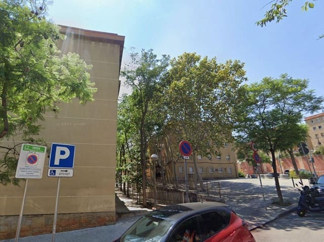 Piso de 1 habitación en La Trinitat Nova, Barcelona ciudad en venta - 98.100 € (Ref: 9908634)