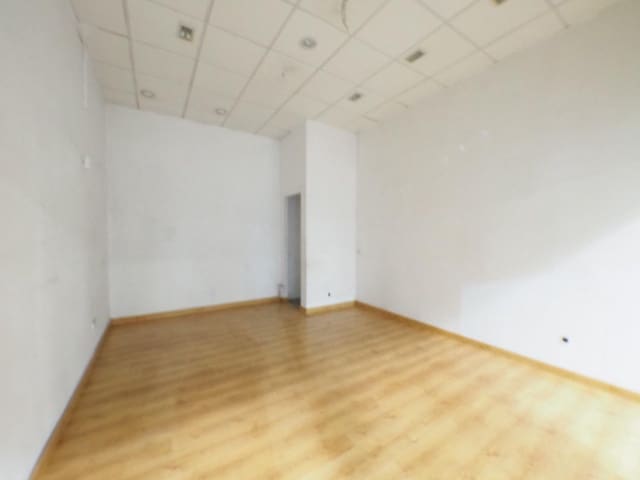 Commercial for sale in Manresa - € 19,000 (Ref: 9908637)