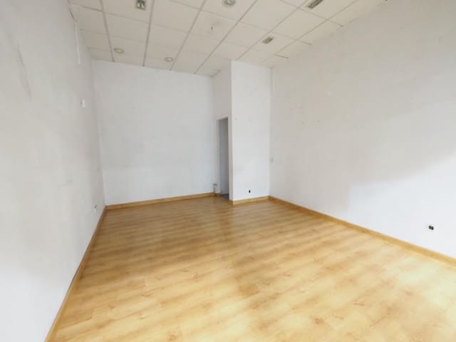 Commercial for sale in Manresa - € 19,000 (Ref: 9908637)
