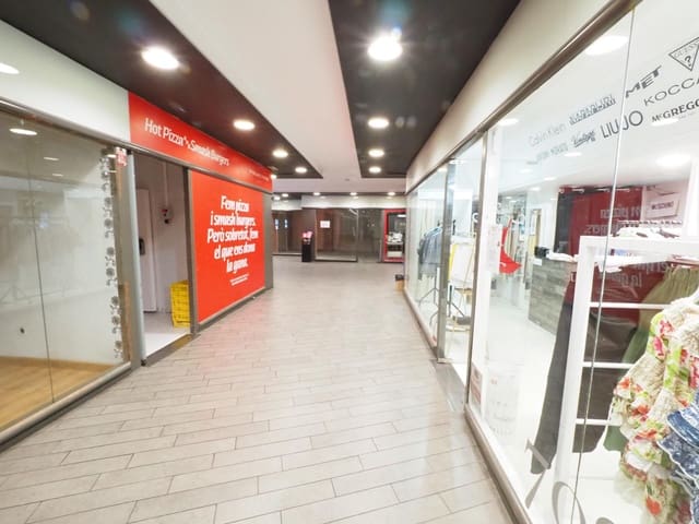 Commercial for sale in Manresa - € 19,000 (Ref: 9908637)