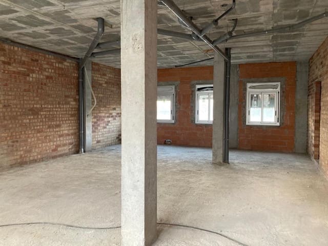 Commercial for sale in Manresa - € 59,900 (Ref: 9908640)