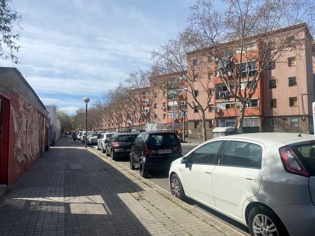 Piso de 3 habitaciones en Badalona en venta - 69.000 € (Ref: 9908643)