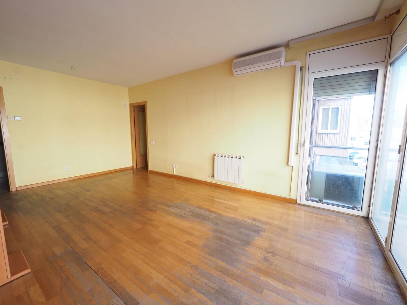 4 chambre Appartement à vendre à Sabadell - 310 000 € (Ref: 9908645)