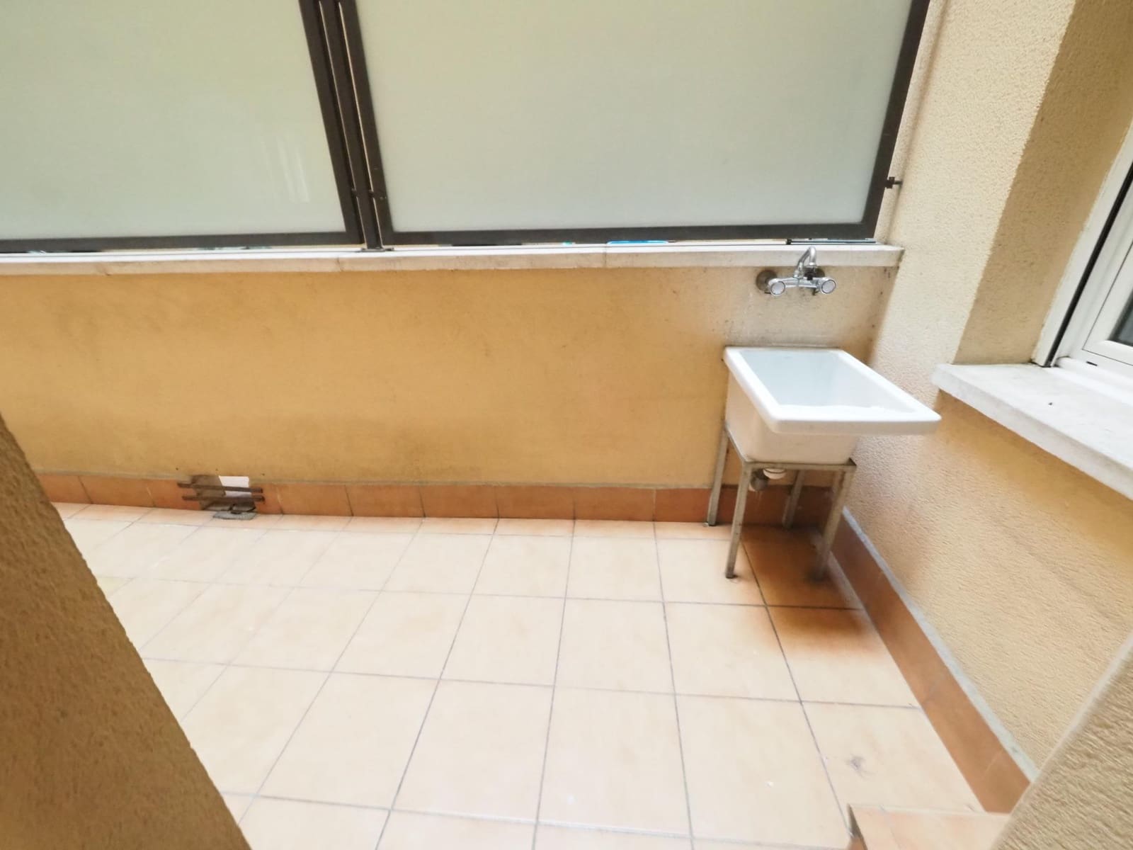 4 chambre Appartement à vendre à Sabadell - 310 000 € (Ref: 9908645)