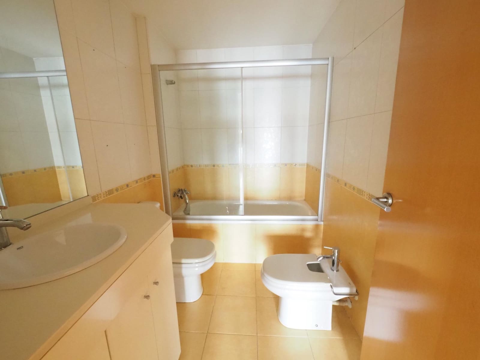4 chambre Appartement à vendre à Sabadell - 310 000 € (Ref: 9908645)