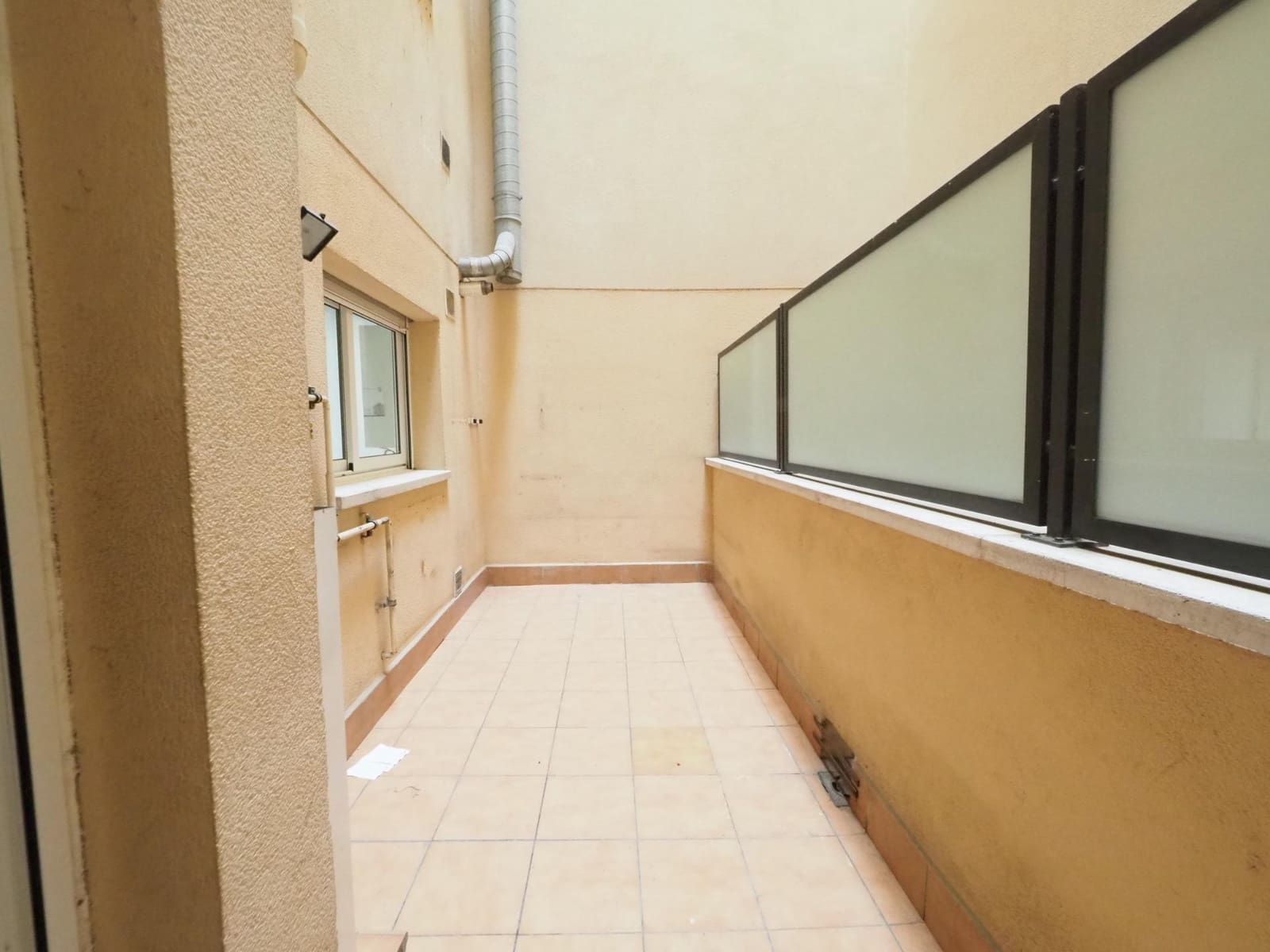 4 chambre Appartement à vendre à Sabadell - 310 000 € (Ref: 9908645)