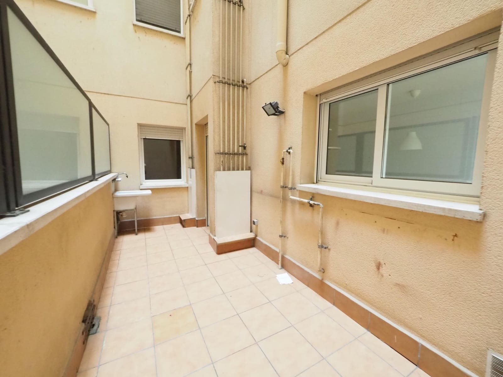 4 chambre Appartement à vendre à Sabadell - 310 000 € (Ref: 9908645)