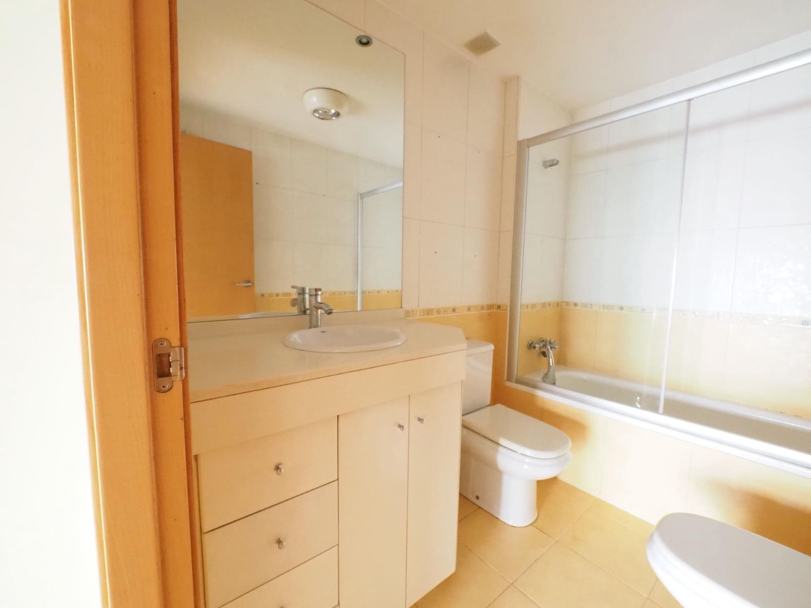 4 chambre Appartement à vendre à Sabadell - 310 000 € (Ref: 9908645)