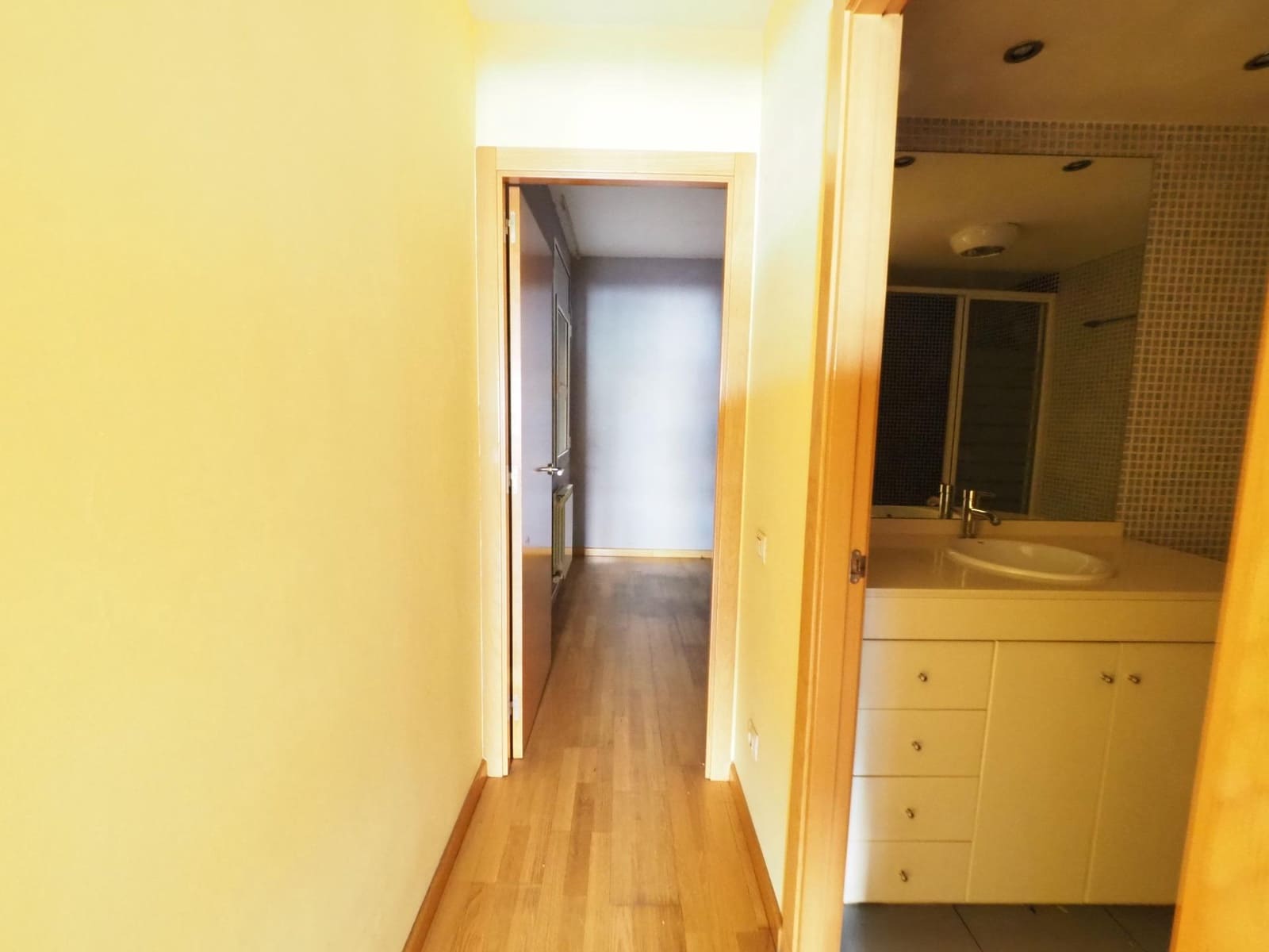 4 chambre Appartement à vendre à Sabadell - 310 000 € (Ref: 9908645)