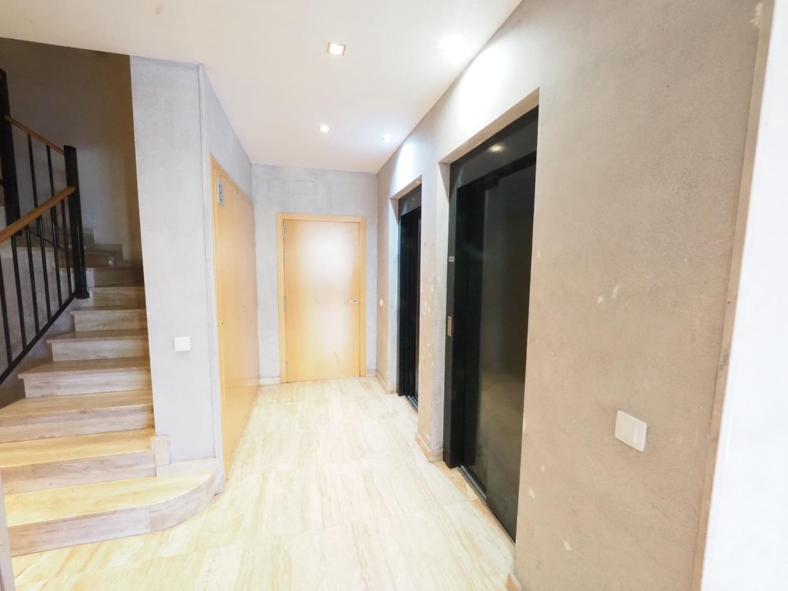 4 chambre Appartement à vendre à Sabadell - 310 000 € (Ref: 9908645)