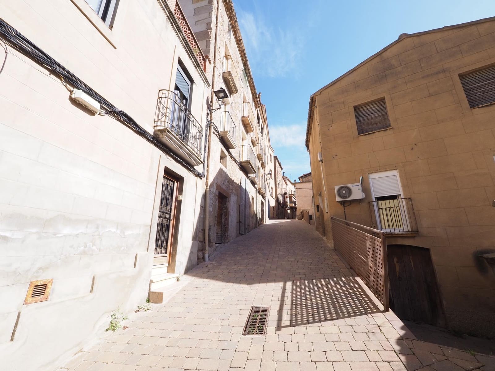 Terreno para Construção para venda em Suria - 31 000 € (Ref: 9908648)