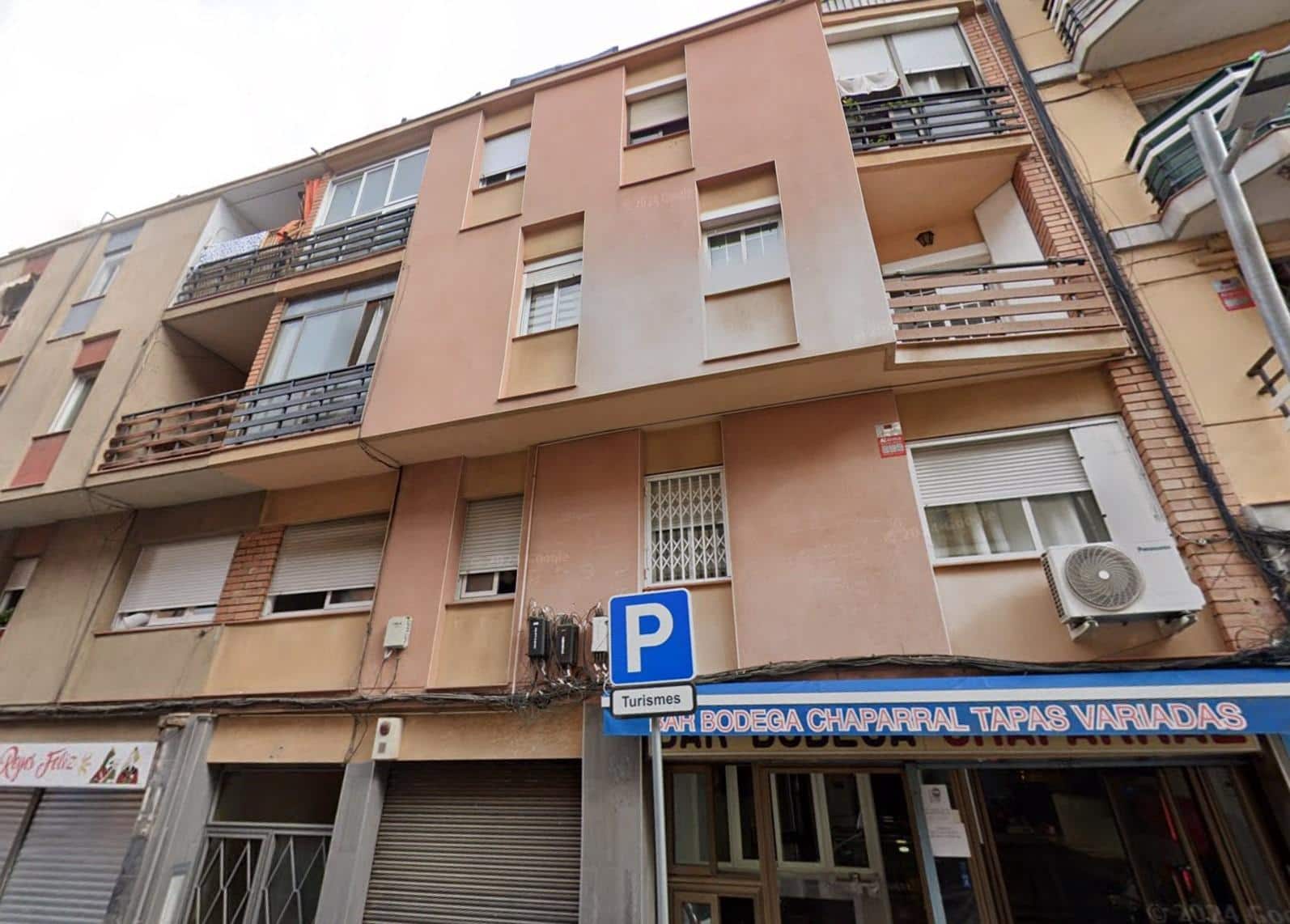 3 sypialnia Mieszkanie na sprzedaż w Santa Coloma de Gramenet - 200 000 € (Ref: 9908651)