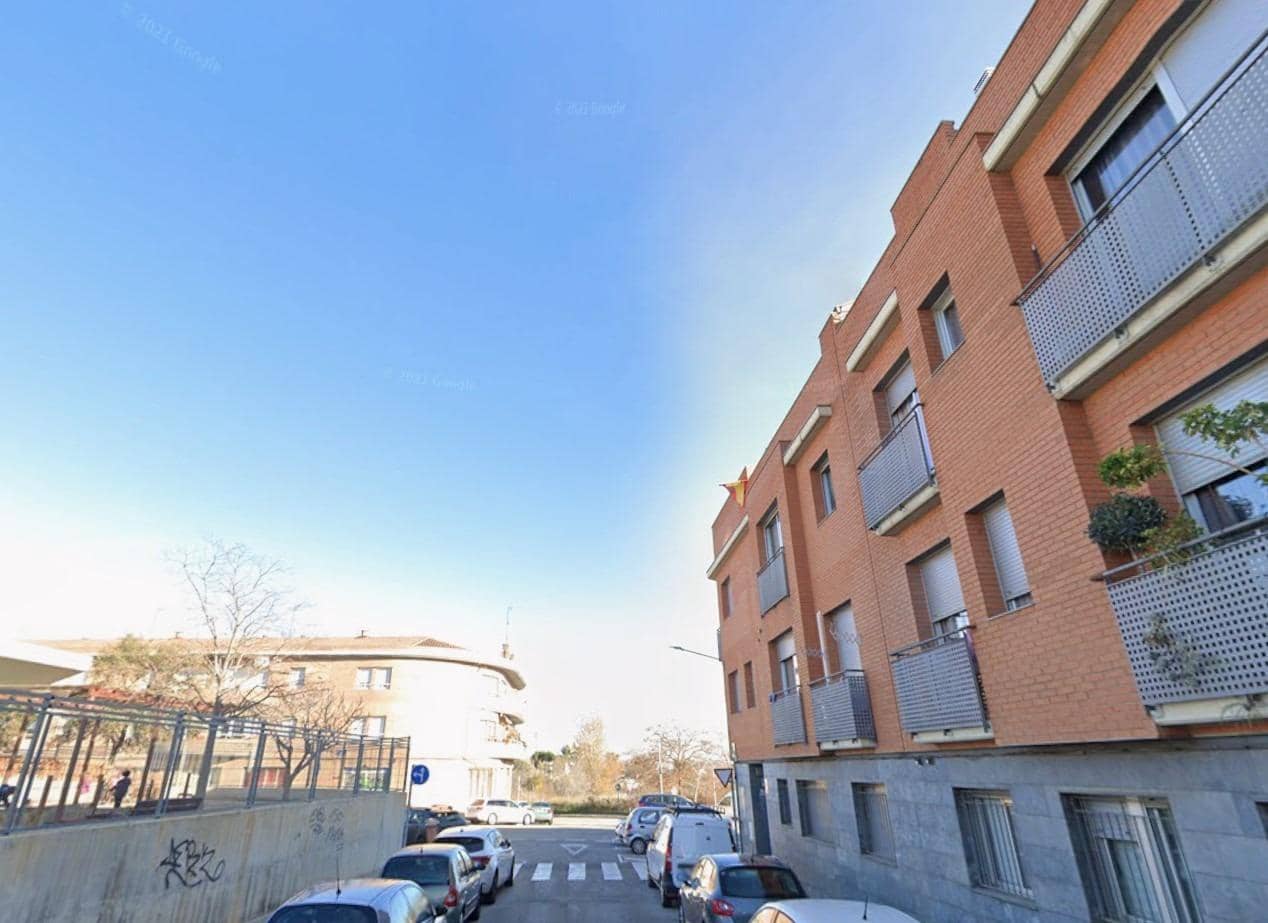 2 bedroom Flat for sale in Terrassa - € 109,000 (Ref: 9908653)