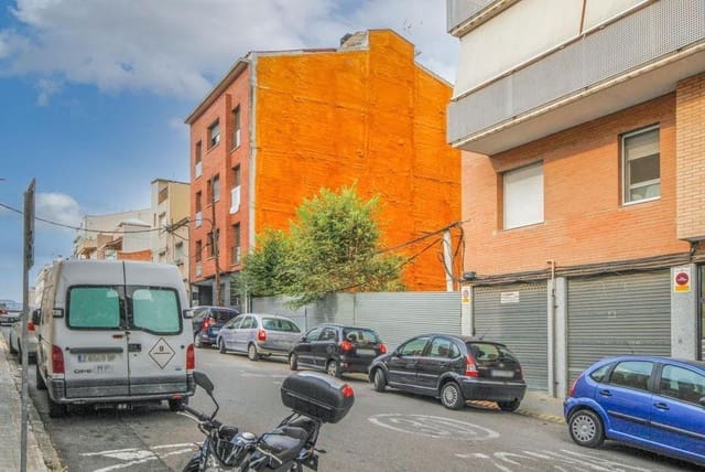 Building Plot for sale in Terrassa - € 700,000 (Ref: 9908655)
