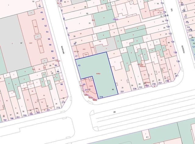 Building Plot for sale in Terrassa - € 700,000 (Ref: 9908655)