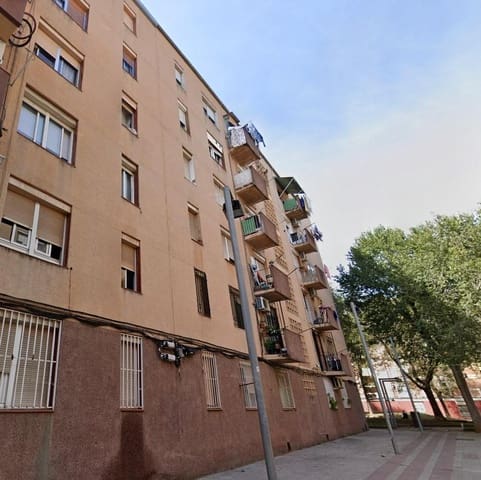 3 soverom Leilighet til salgs i Barcelona by - € 145 000 (Ref: 9908657)