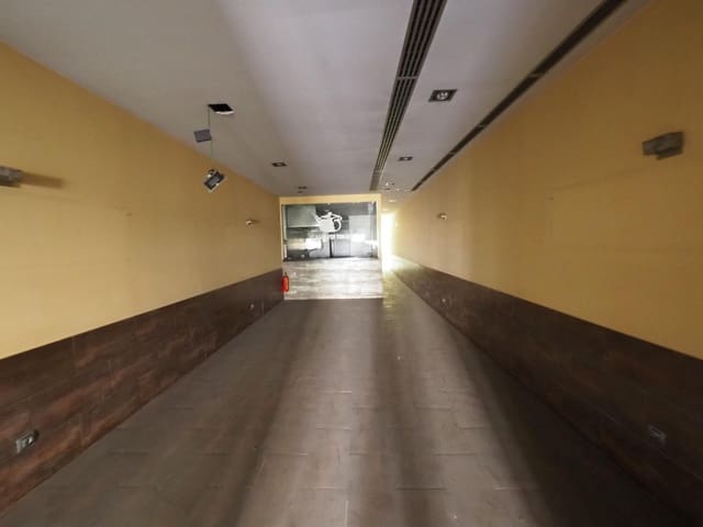 Local Comercial en Terrassa en venta - 79.000 € (Ref: 9908664)