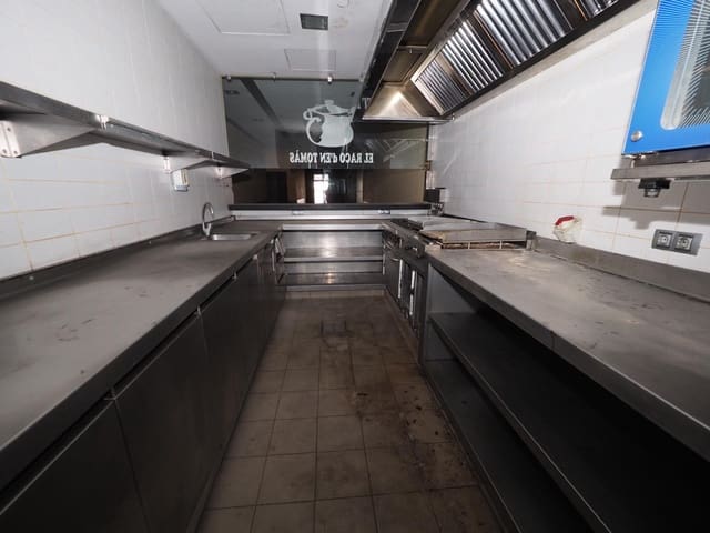 Local Comercial en Terrassa en venta - 79.000 € (Ref: 9908664)