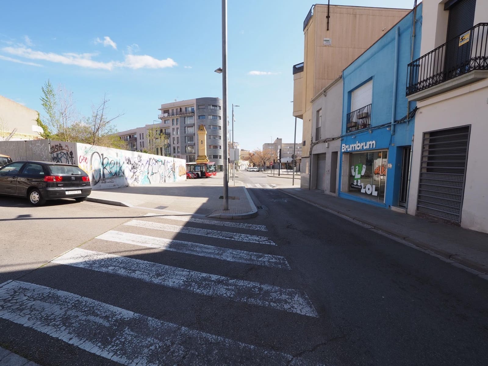 Commercial for sale in Terrassa - € 79,000 (Ref: 9908664)