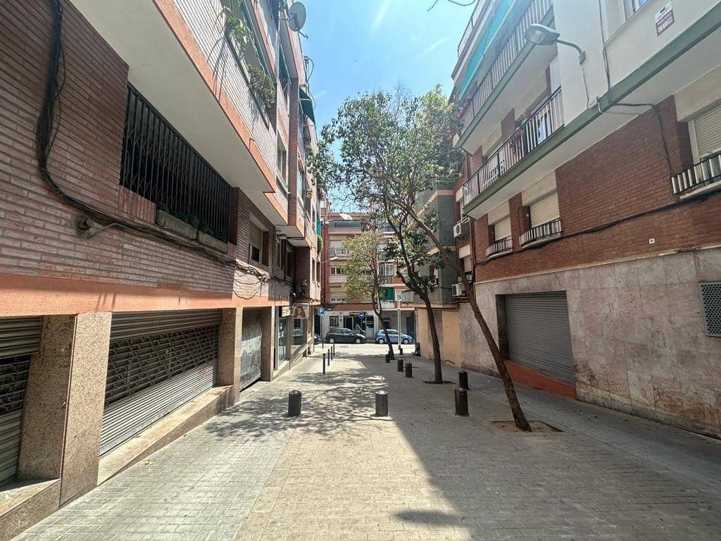 2 Zimmer Wohnung zu verkaufen in Barcelona Stadt - 190.000 € (Ref: 9908667)