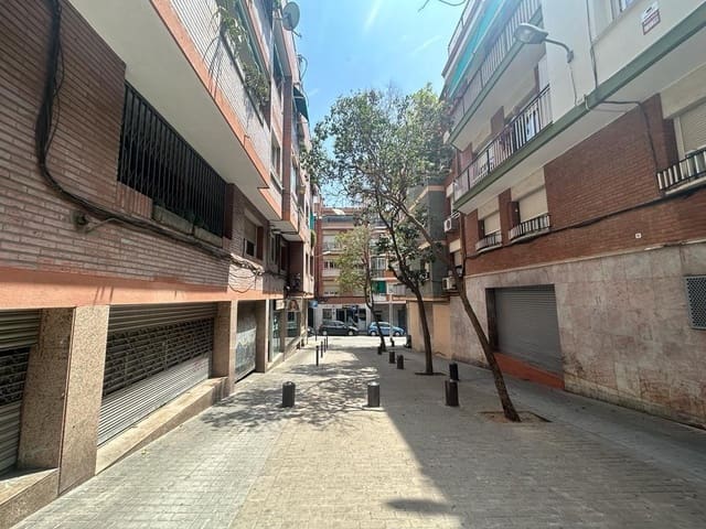 2 Zimmer Wohnung zu verkaufen in La Prosperitat, Barcelona Stadt - 190.000 € (Ref: 9908667)