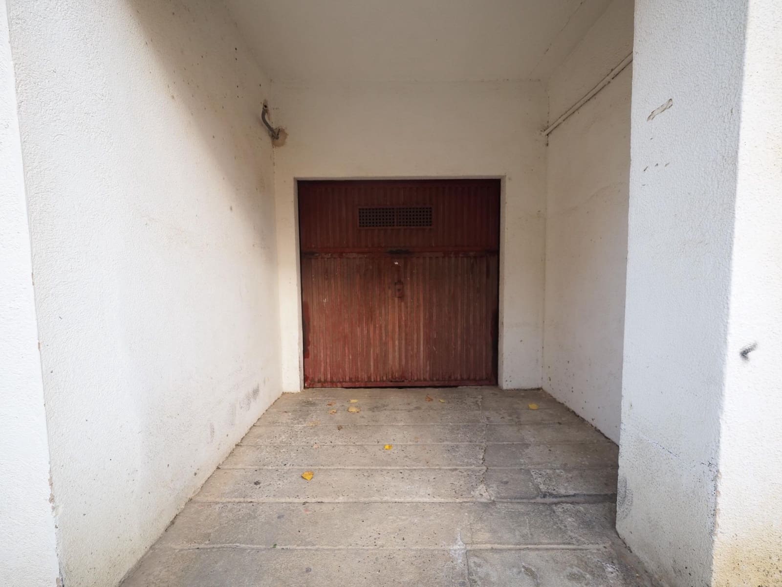Commercial for sale in Sant Cebria de Vallalta - € 100,000 (Ref: 9908668)