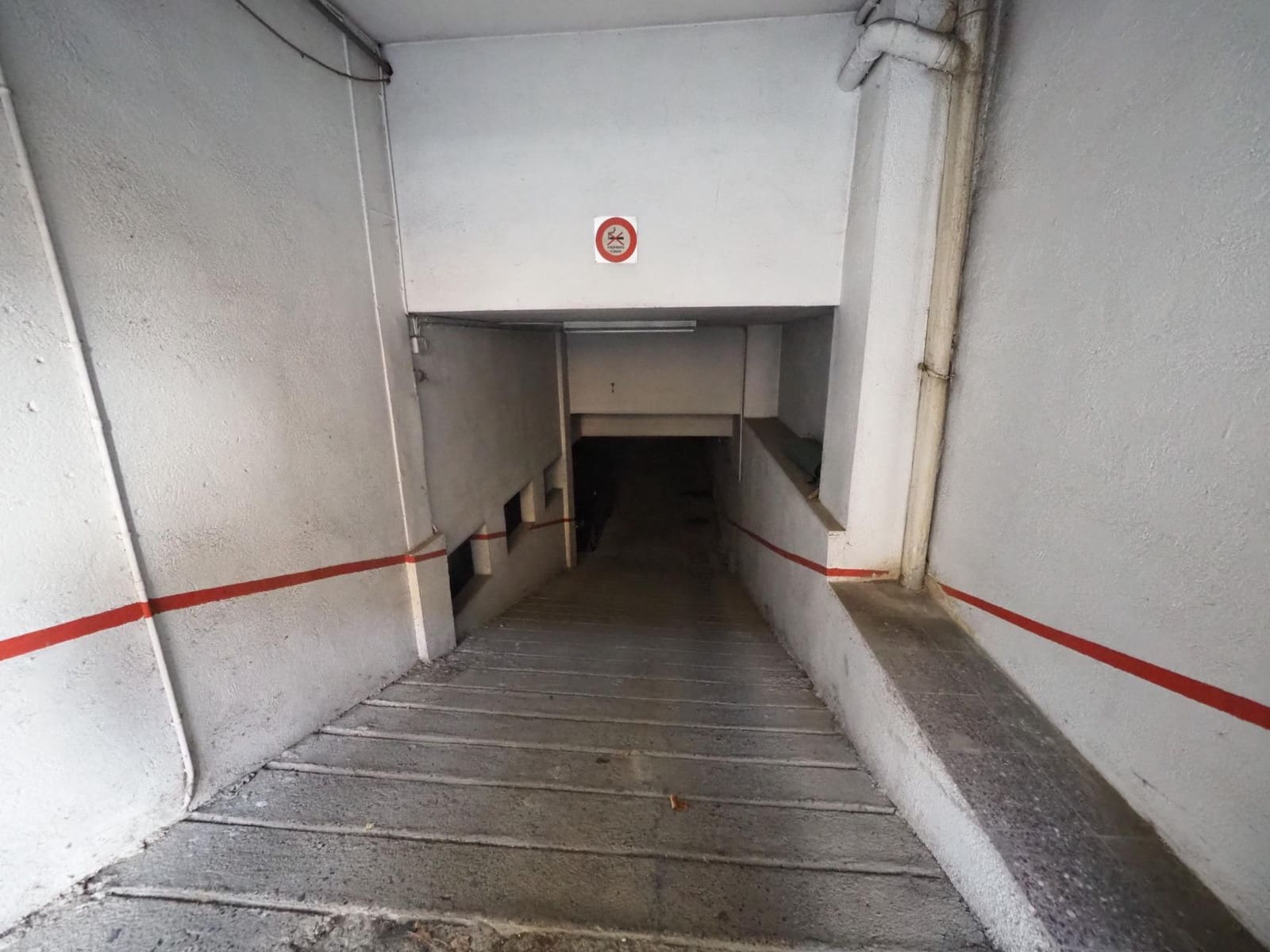 Commercial for sale in Sant Cebria de Vallalta - € 100,000 (Ref: 9908668)