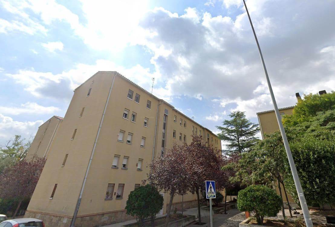 3 bedroom Flat for sale in Terrassa - € 110,000 (Ref: 9908671)
