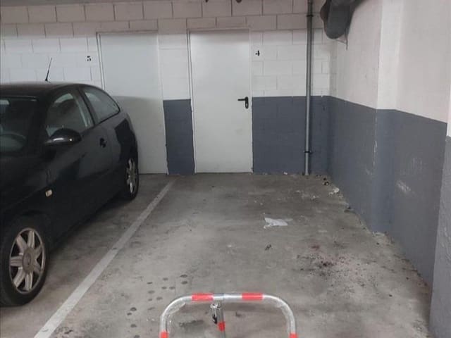 Garage in vendita in Sant Sadurní d'Anoia - 15.000 € (Rif: 9908674)