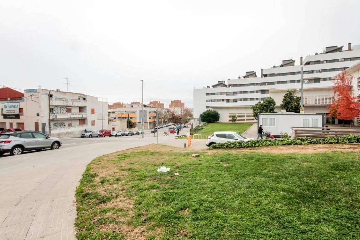 Apartment for sale in Terrassa with garage - € 790,000 (Ref: 9908676)
