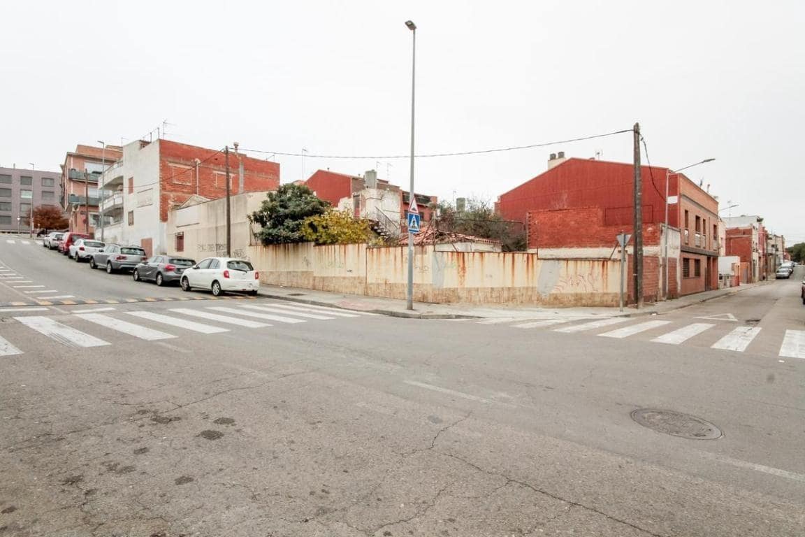Apartment for sale in Terrassa with garage - € 790,000 (Ref: 9908676)