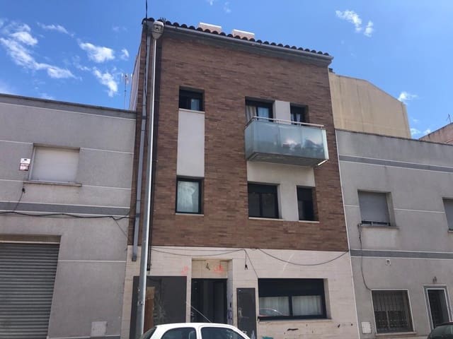 Casa en Sabadell en venta - 369.000 € (Ref: 9908677)