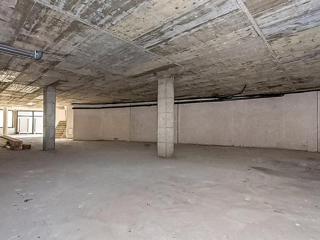 Commercial for sale in Sallent - € 159,000 (Ref: 9908684)