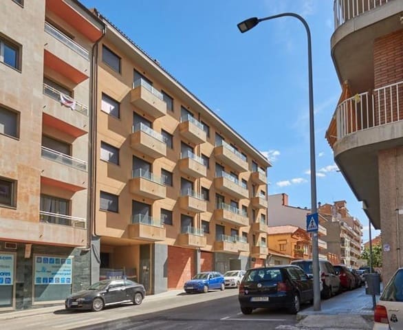 Commercial for sale in Berga - € 589,500 (Ref: 9908695)