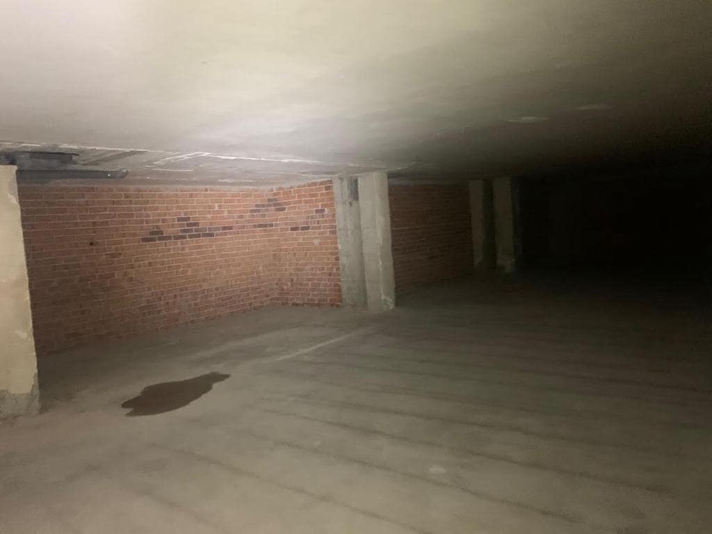 Commercial for sale in Berga - € 589,500 (Ref: 9908695)