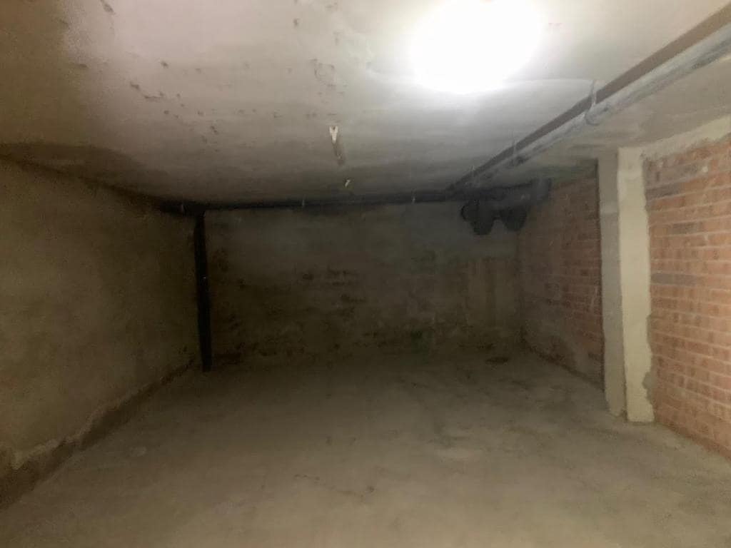 Commercial for sale in Berga - € 589,500 (Ref: 9908695)