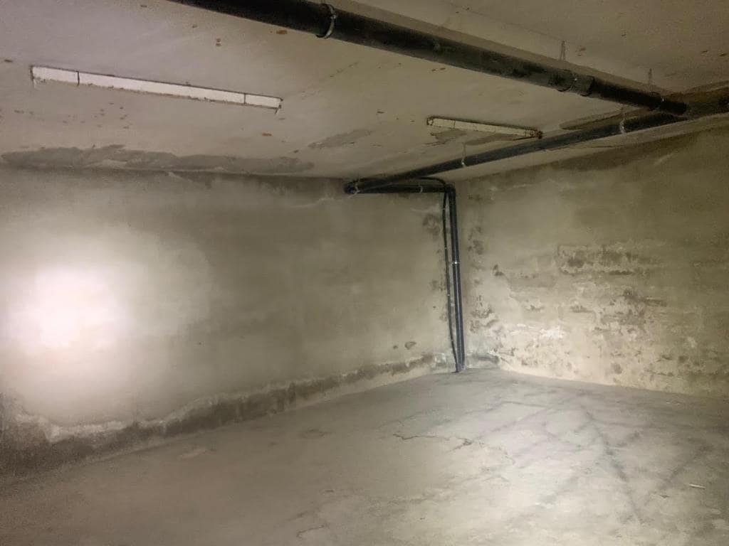 Commercial for sale in Berga - € 589,500 (Ref: 9908695)