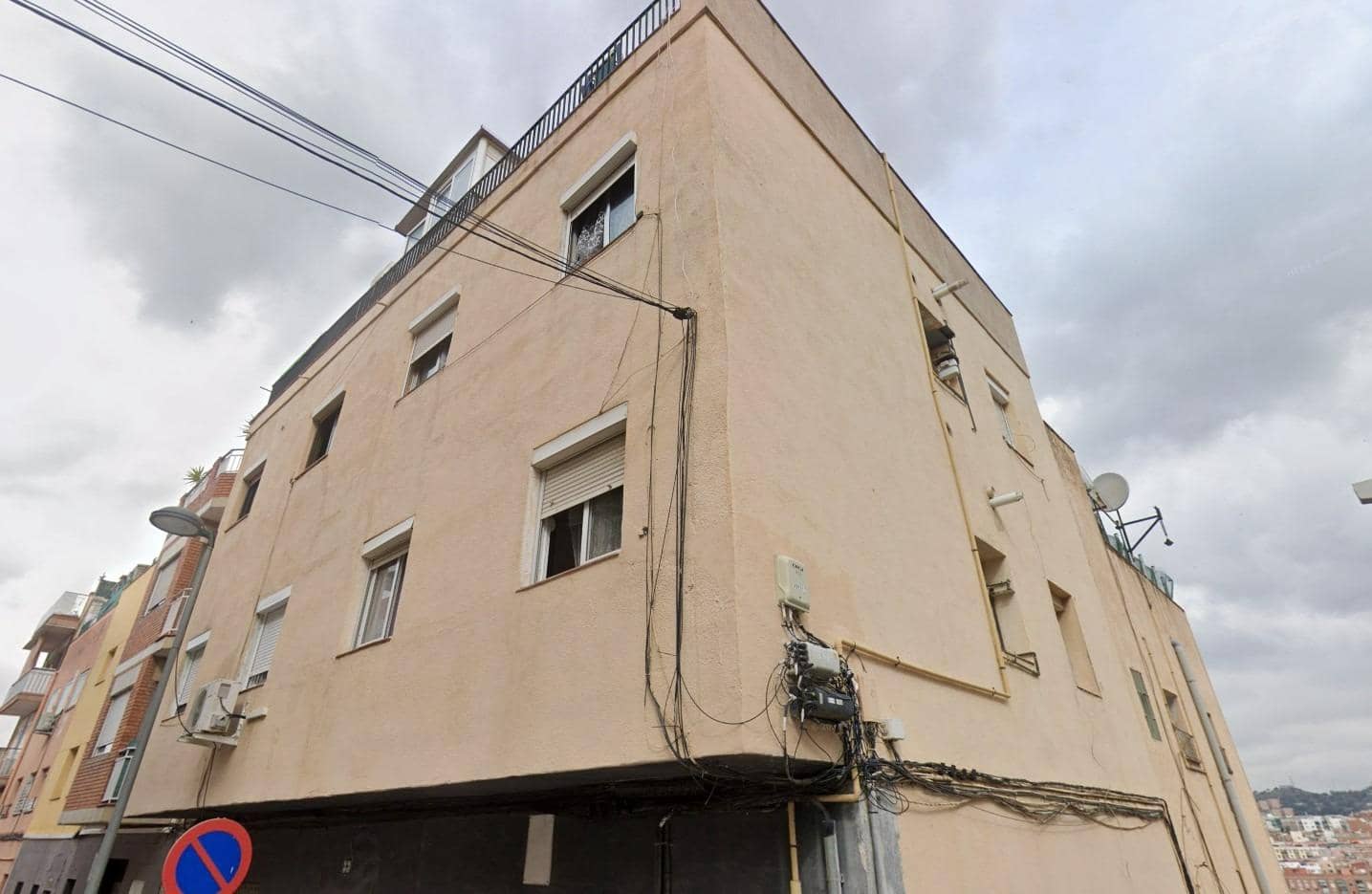 2 quarto Apartamento para venda em Badalona - 150 000 € (Ref: 9908703)