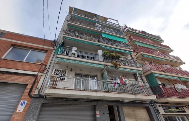 3 soveværelse Penthouse til salg i Terrassa - € 185.000 (Ref: 9908714)