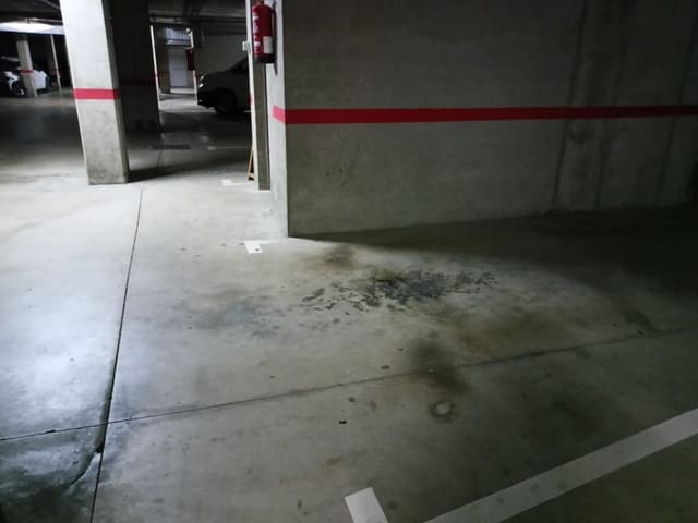 Garage in vendita in Vic - 7.000 € (Rif: 9908718)