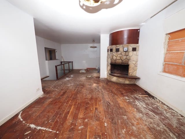 7 makuuhuone Huvila myytävänä paikassa Olesa de Bonesvalls mukana uima-altaan - 425 000 € (Ref: 9908722)