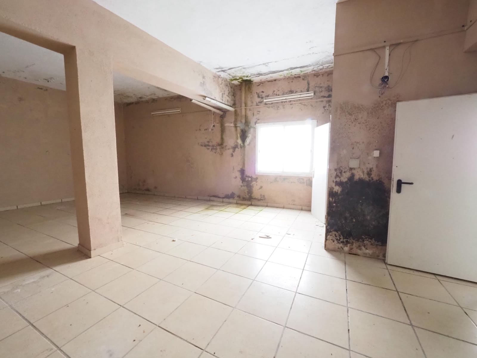 7 makuuhuone Huvila myytävänä paikassa Olesa de Bonesvalls mukana uima-altaan - 425 000 € (Ref: 9908722)
