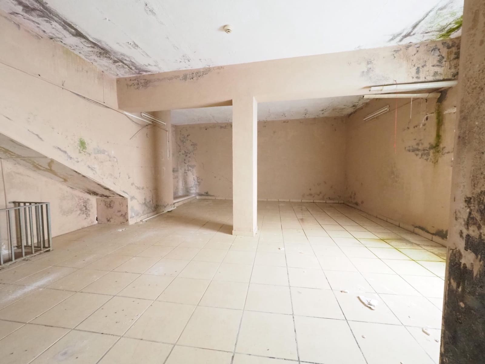 7 makuuhuone Huvila myytävänä paikassa Olesa de Bonesvalls mukana uima-altaan - 425 000 € (Ref: 9908722)