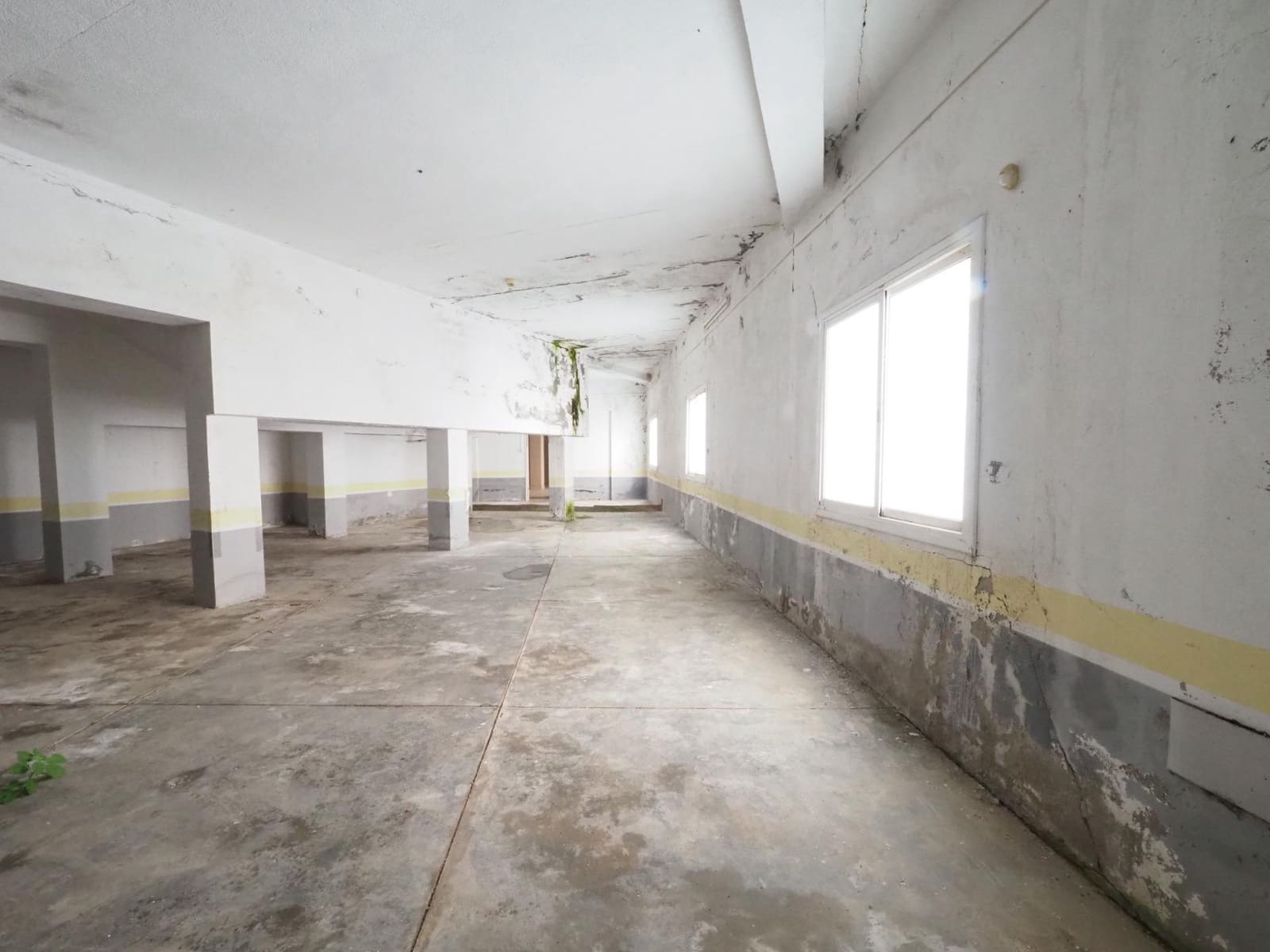 7 makuuhuone Huvila myytävänä paikassa Olesa de Bonesvalls mukana uima-altaan - 425 000 € (Ref: 9908722)
