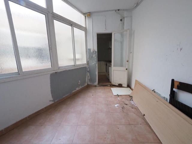 3 camera da letto Appartamento in vendita in Terrassa - 103.000 € (Rif: 9911014)