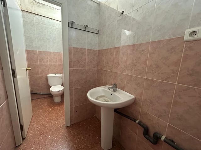 Local Comercial en Barberà del Vallès en venta - 110.000 € (Ref: 9913134)