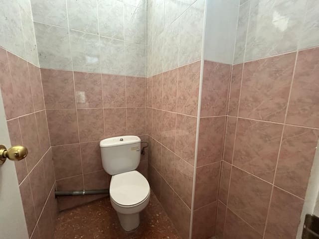 Local Comercial en Barberà del Vallès en venta - 110.000 € (Ref: 9913134)