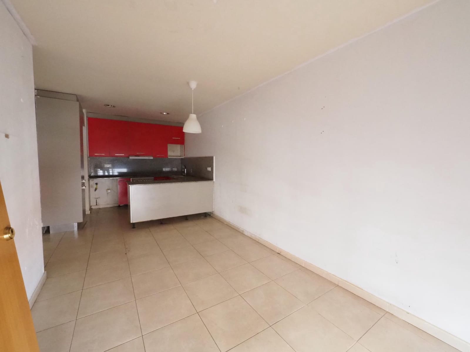 2 bedroom Flat for sale in Terrassa - € 110,000 (Ref: 9929357)
